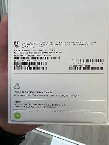 Brand New Sealed! iPhone 17 -256gb! - Photo 3