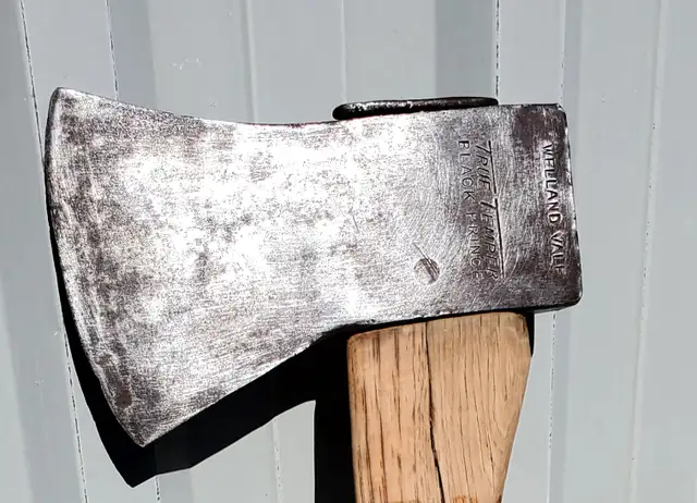 1950's 2 1/4lb. True Temper Black Prince axe,lion brand axehead