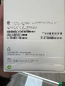 Back in Stock! iPhone 17 Pro -256gb! - Photo 4