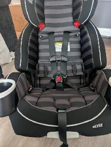 Graco 4Ever Convertible Car Seat, 4-in-1  PRICE NEGOTABLE