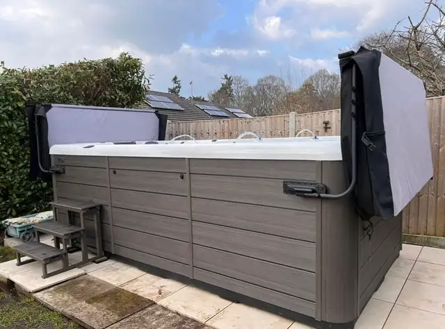19′ 60″ Swim Spa