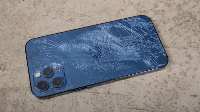 We Buy Broken or Used Phones - Photo 3