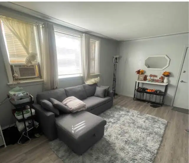 Bright 1 Bed Apartment available - Photo 3