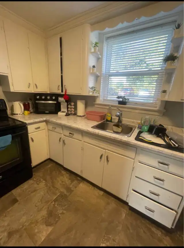 Bright 1 Bed Apartment available - Photo 4