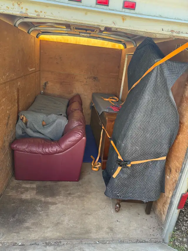Moving Crew - Photo 4