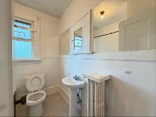 1 Bedroom Apartment Close to Vancouver General Hospital - Photo 9