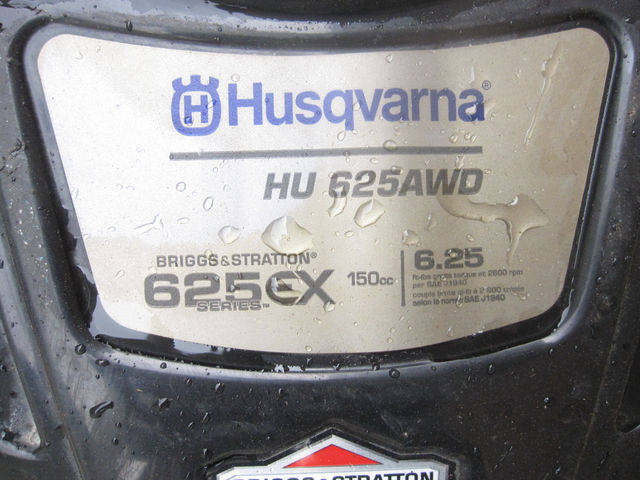 HUSQVARNA 22' 4 WHEEL DRIVE LAWN MOWER 6.25 H/P BRIGGS W/ BAGGER - Photo 5
