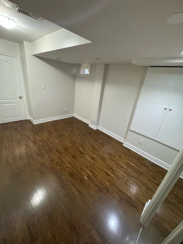 LEGAL 2 BEDROOMS BASEMENT FOR RENT - Photo 6