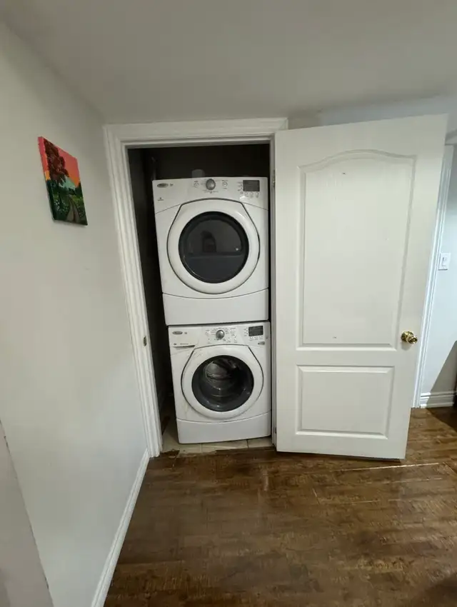 LEGAL 2 BEDROOMS BASEMENT FOR RENT - Photo 8