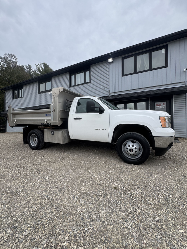 2013 GMC Sierra 3500HD ALUMINUM DUMP BOX — CERTIFIED — - Photo 2