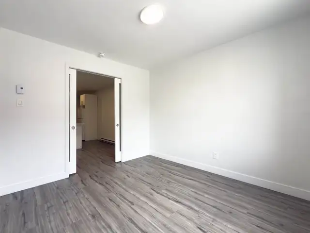 Tout à pied ! Studios modernes Métro Viau 940$/mois - Photo 3
