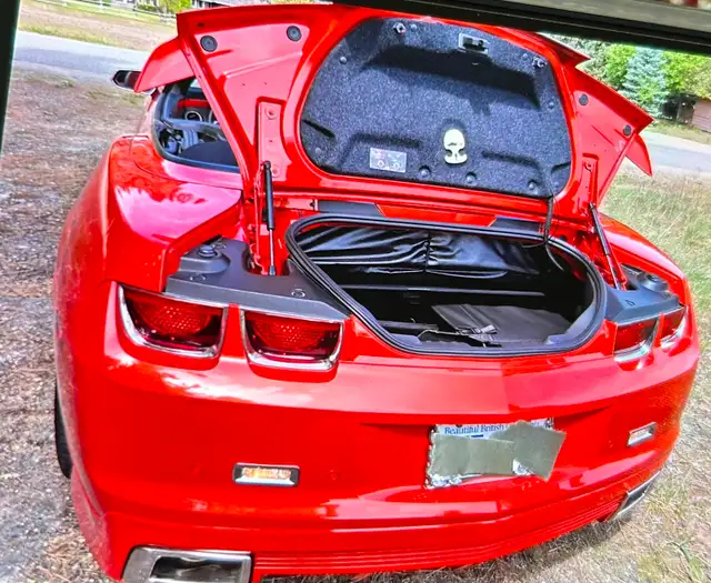 2011 chev camero - Photo 3