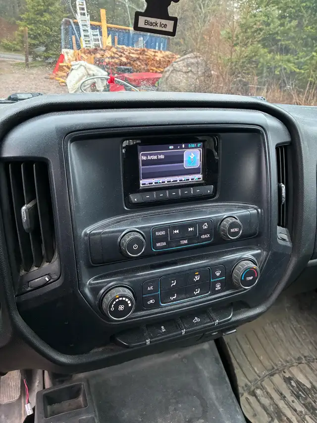 Chevy 2500 - Photo 6