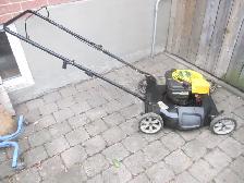 MTD 21 INCH PUSH LAWN MOWER 6 H/P BRIGGS ENGINE
