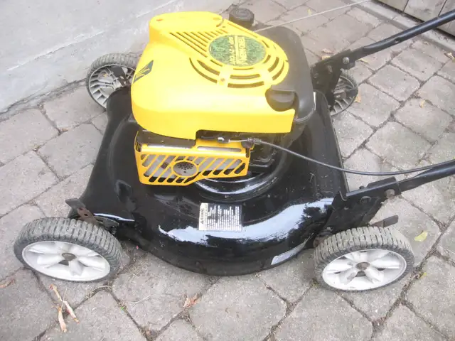 MTD 21 INCH PUSH LAWN MOWER 6 H/P BRIGGS ENGINE - Photo 4