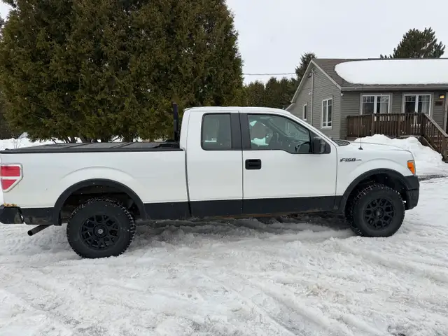 2013 Ford F150 Spacecab 4x4 - Photo 3