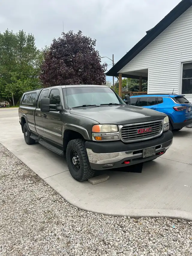 2002 GMC SIERRA