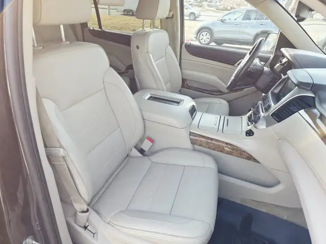 2015 GMC Yukon XL 4WD Denali Clean Carfax Full Service History - Photo 13