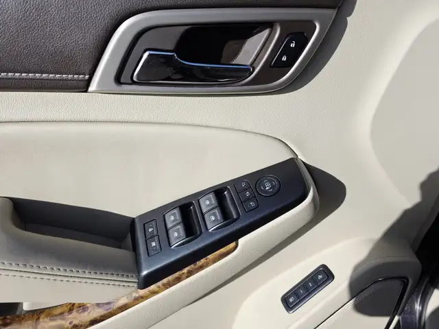2015 GMC Yukon XL 4WD Denali Clean Carfax Full Service History - Photo 19