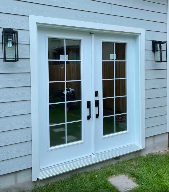 Standard, custom, VINYL SLIDING PATIO DOOR installed complete - Photo 8