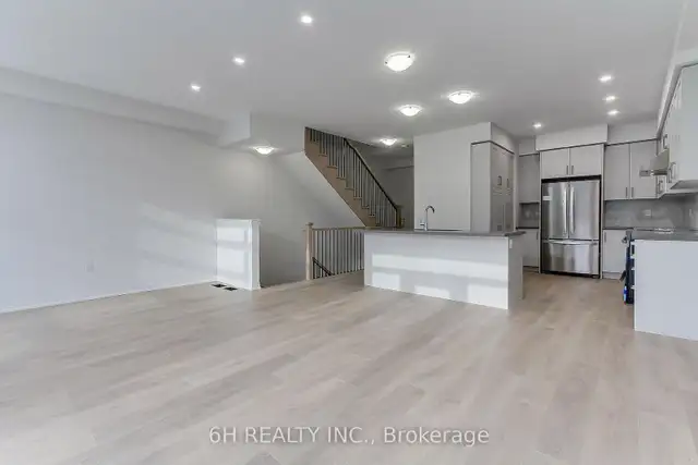 Amazingly Priced Brand New Townhome in Richmond Hill! - Photo 4