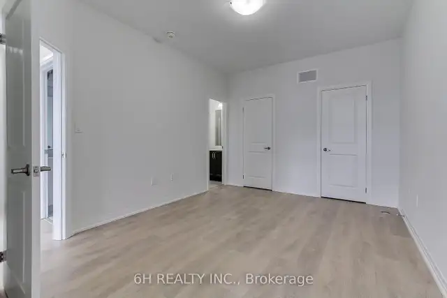 Amazingly Priced Brand New Townhome in Richmond Hill! - Photo 6