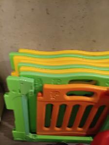 Baby play pen gates . Fisher price 60$