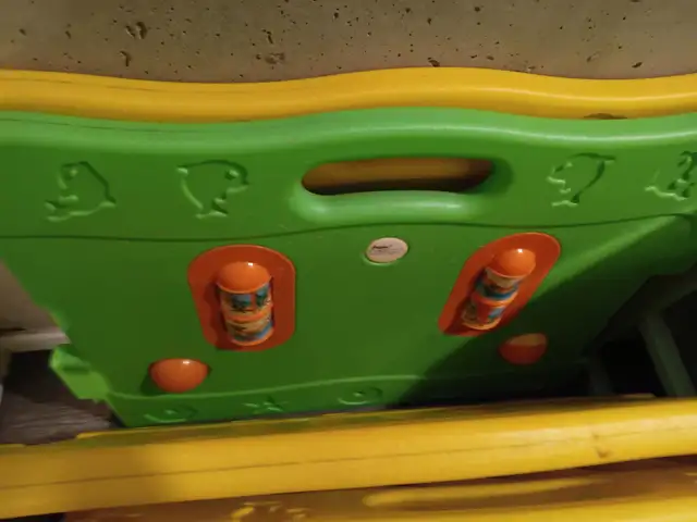 Baby play pen gates . Fisher price 60$ - Photo 2