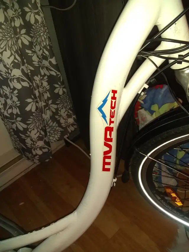 ELECTRIC BICYCLE - Photo 5