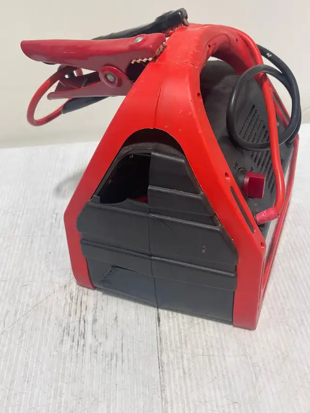 MotoMaster Booster Pack - Photo 7