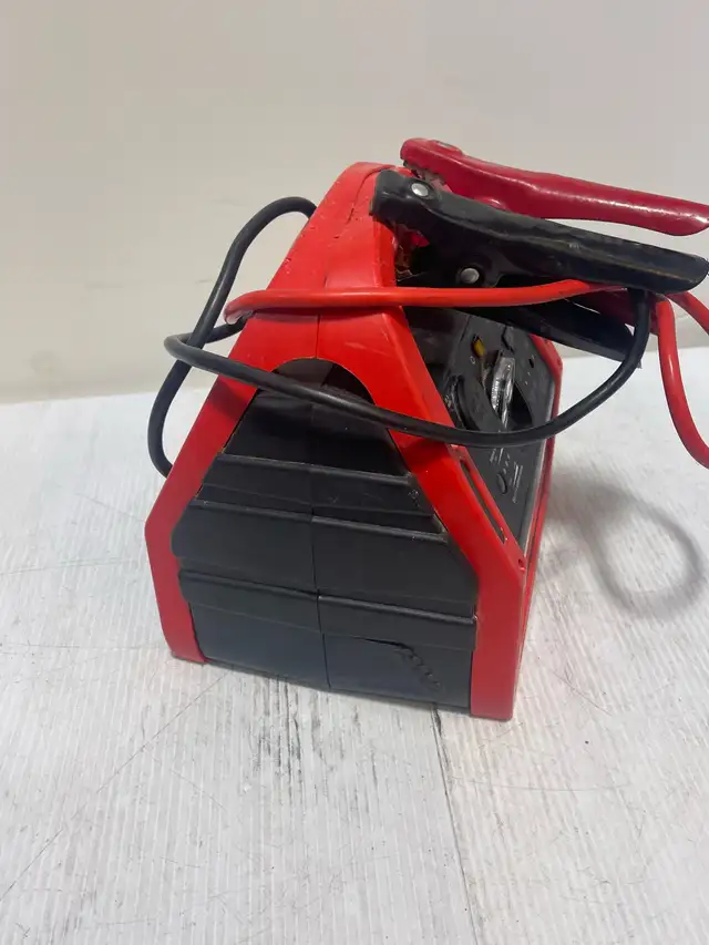 MotoMaster Booster Pack - Photo 9