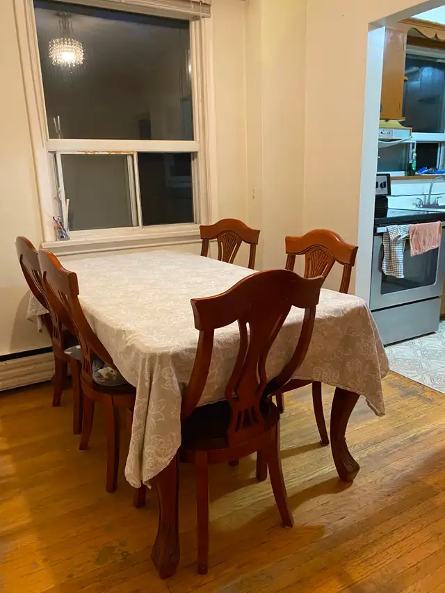 $900-Cozy Room for Rent at Downtown Queen West - Photo 10