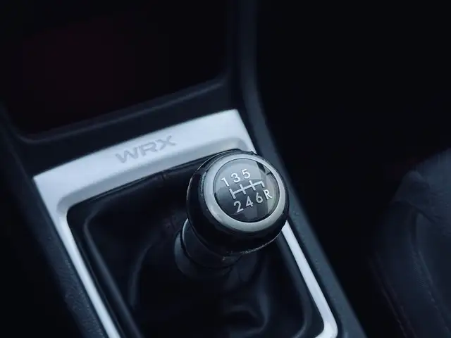 2017 Subaru WRX 4dr Sdn Sport Man - Photo 11