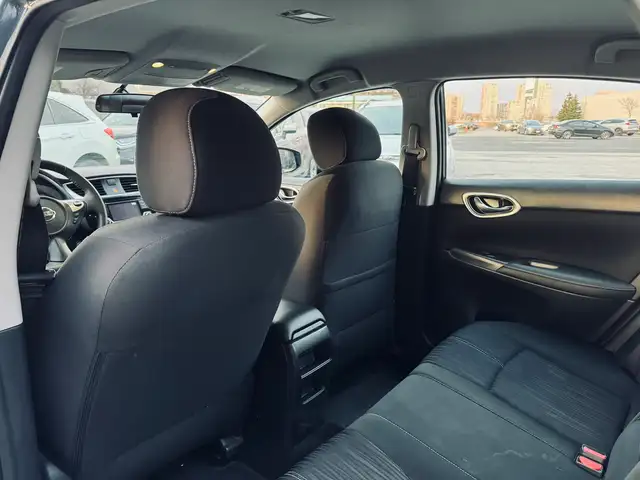 2017 Nissan Sentra SV - Photo 7