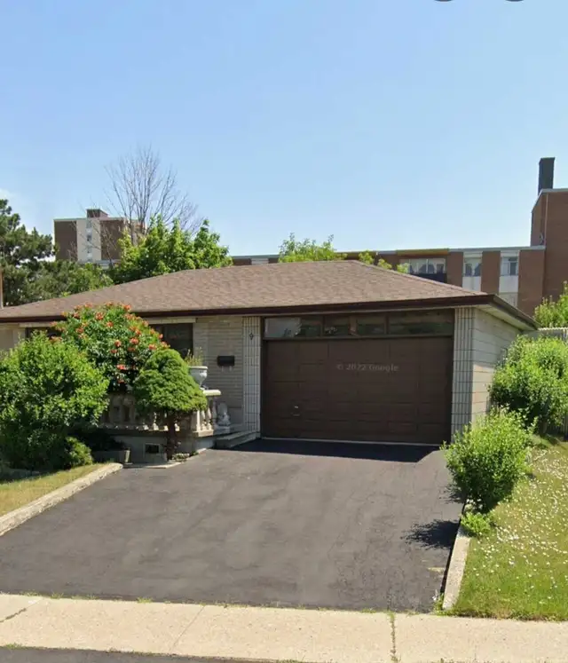 One Bedroom Basement Apartment Availble Immediately