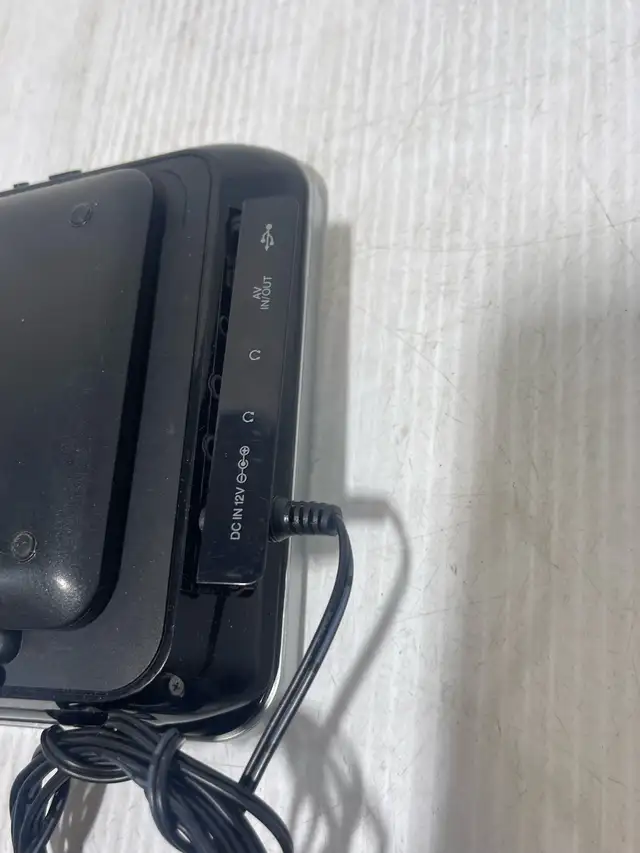 LG Portable DVD Player - Photo 4
