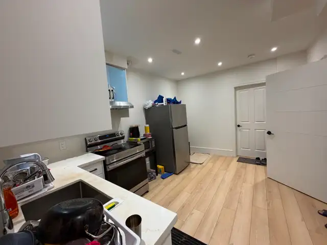 Two private rooms are available in a newly built basement apart. - Photo 5