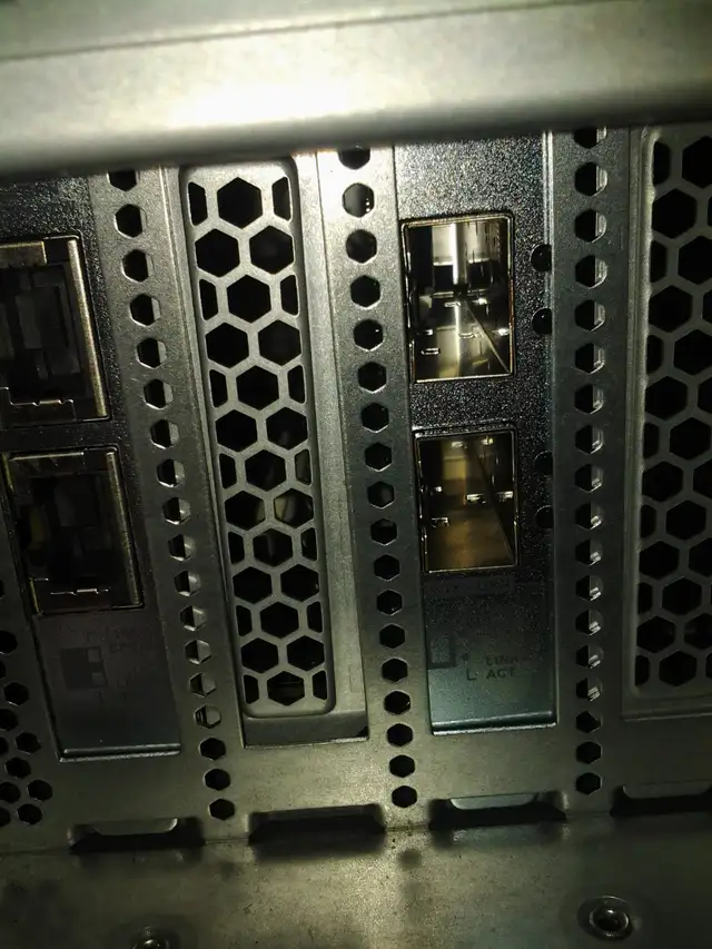 QNAP TS-h1283XU-RP (2U 12-Bay Rackmount NAS)This is a high-end e - Photo 3