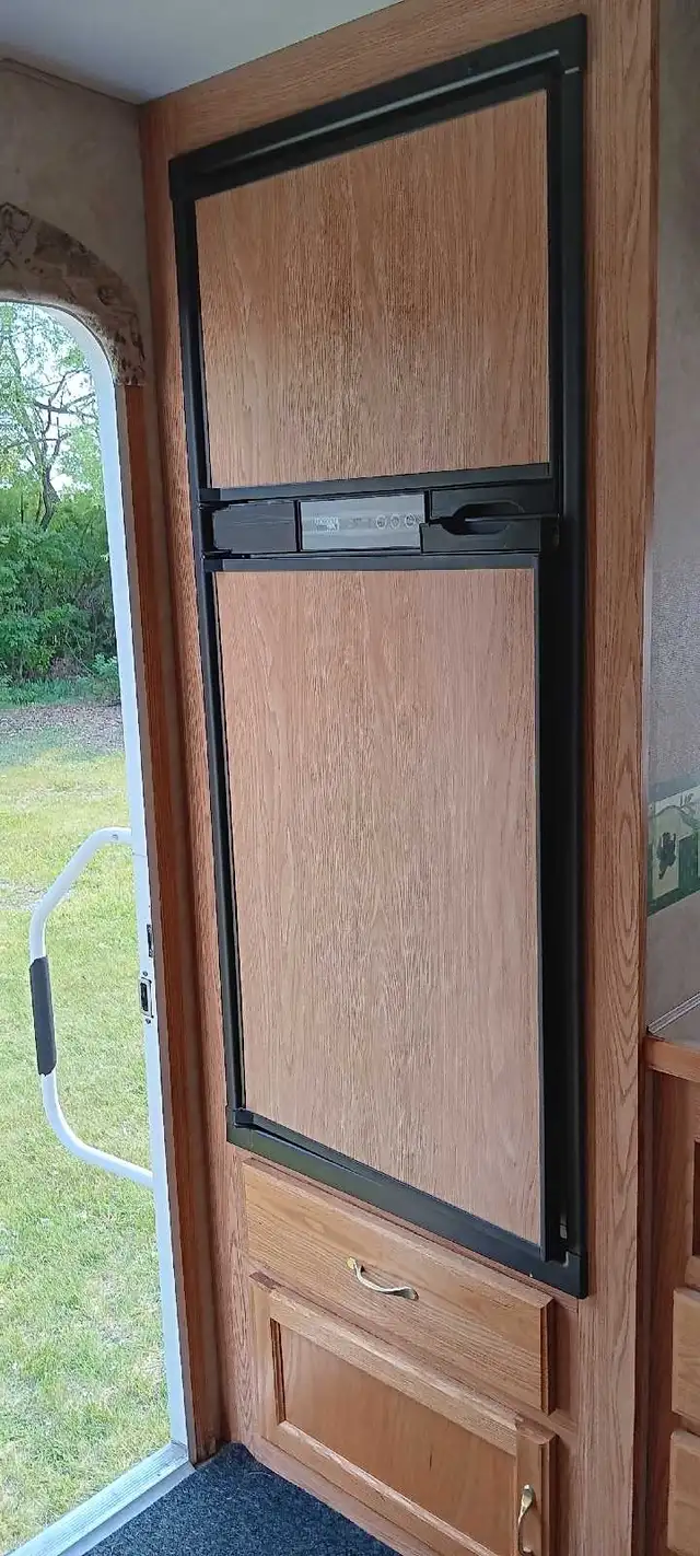 2005 Sportsman RV trailer - Photo 6