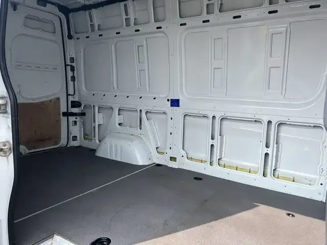 2017 Mercedes-Benz Sprinter Van Cargo - Photo 13