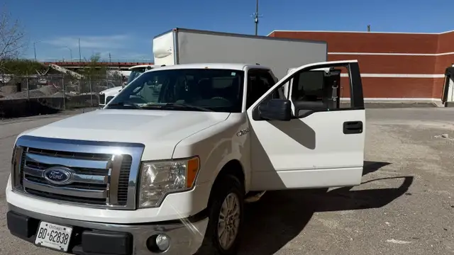 Ford Truck - Photo 2