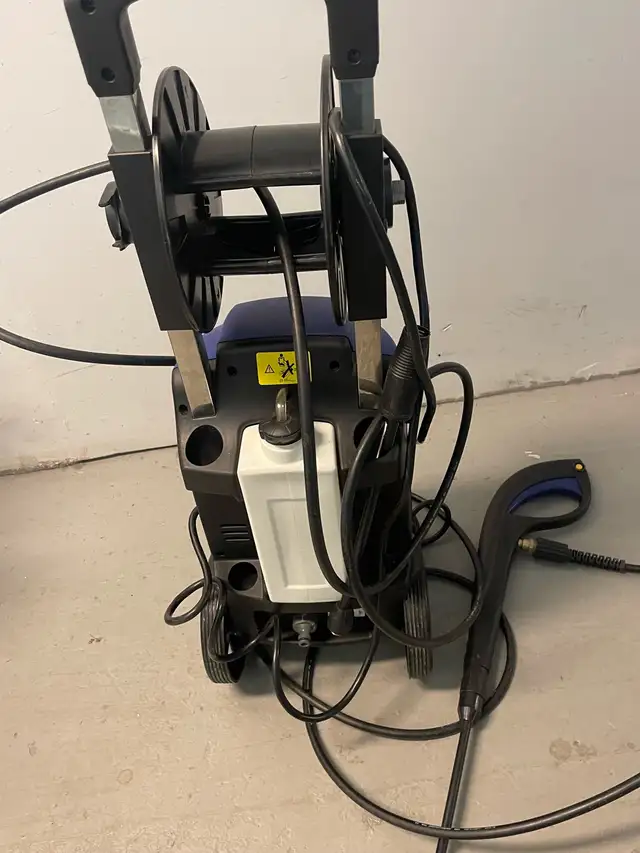 Michelin Pressure Washer - Photo 3