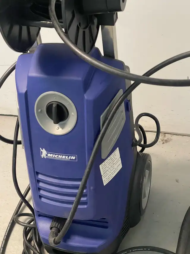 Michelin Pressure Washer - Photo 5