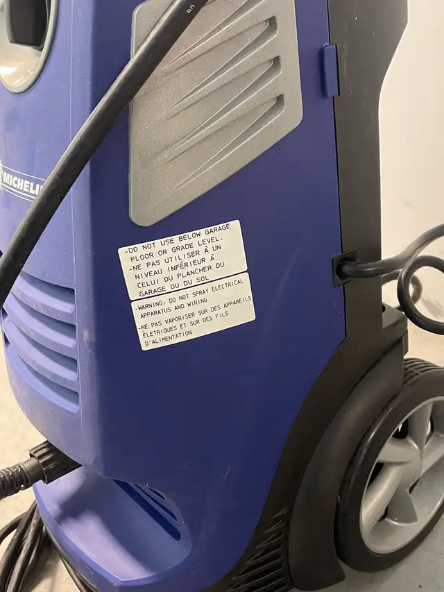 Michelin Pressure Washer - Photo 9