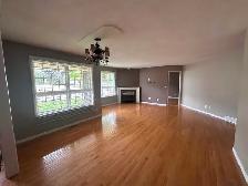 3 bath   2 bdrm (  full basement) townhouse - Photo 3