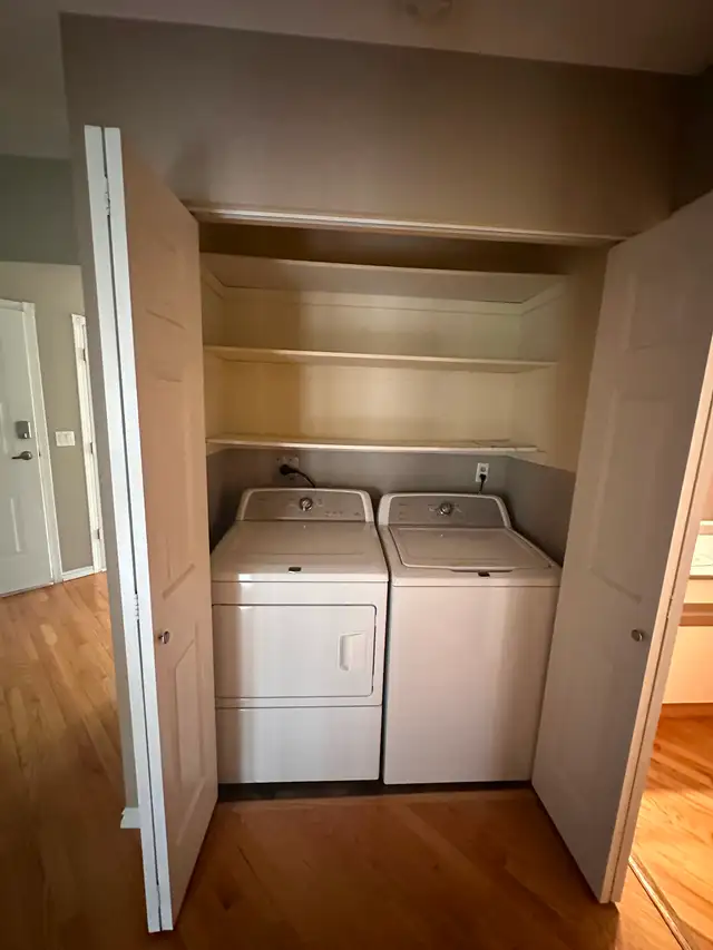 3 bath   2 bdrm (  full basement) townhouse - Photo 9