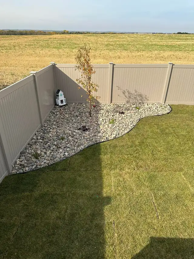 looking for landscape labourers - Photo 2