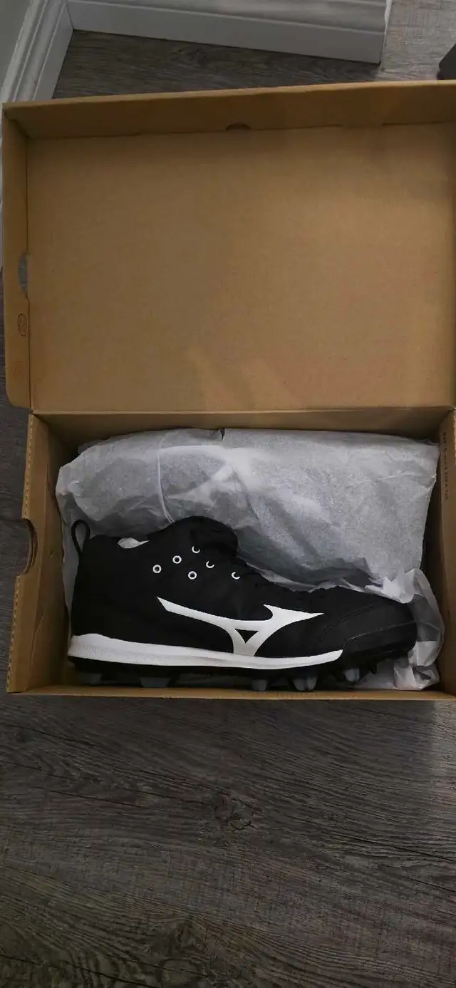 Baseball Cleats size 9.5 Mens- NEW IN BOX - Photo 4