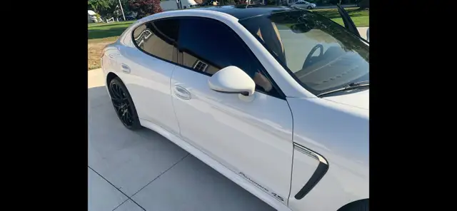 2011 Porsche Panamera