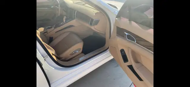 2011 Porsche Panamera - Photo 6